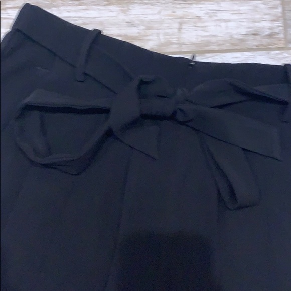 Black Slouchy Shorts, Pleated with Tie, Medium NWT - Picture 2 of 6